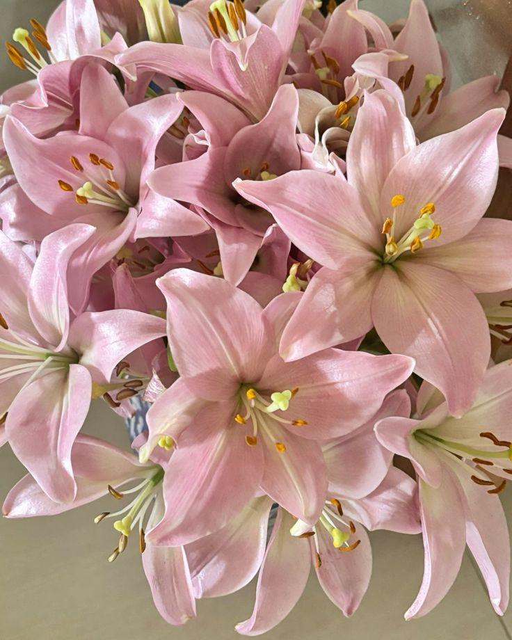 Corporate meeting room with carefully timed floral arrangements that maintain elegance throughout business hours